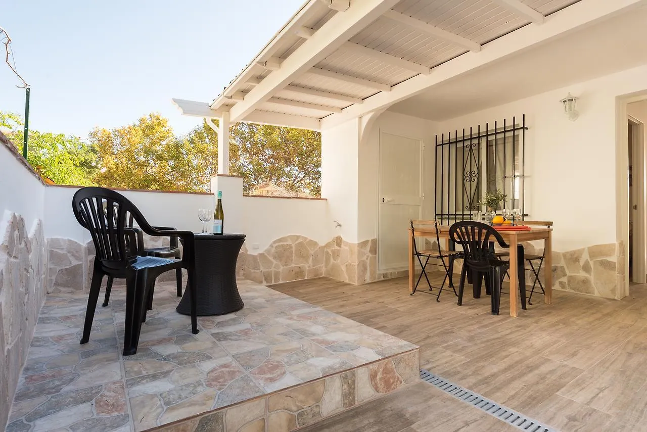 Malagasuite Bungalow Pool Benalmádena Lejlighed