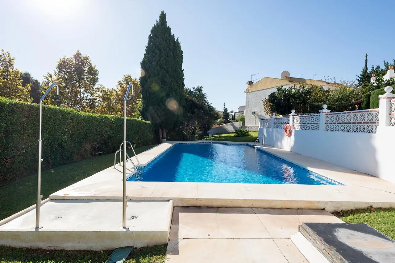 Malagasuite Bungalow Pool Benalmádena